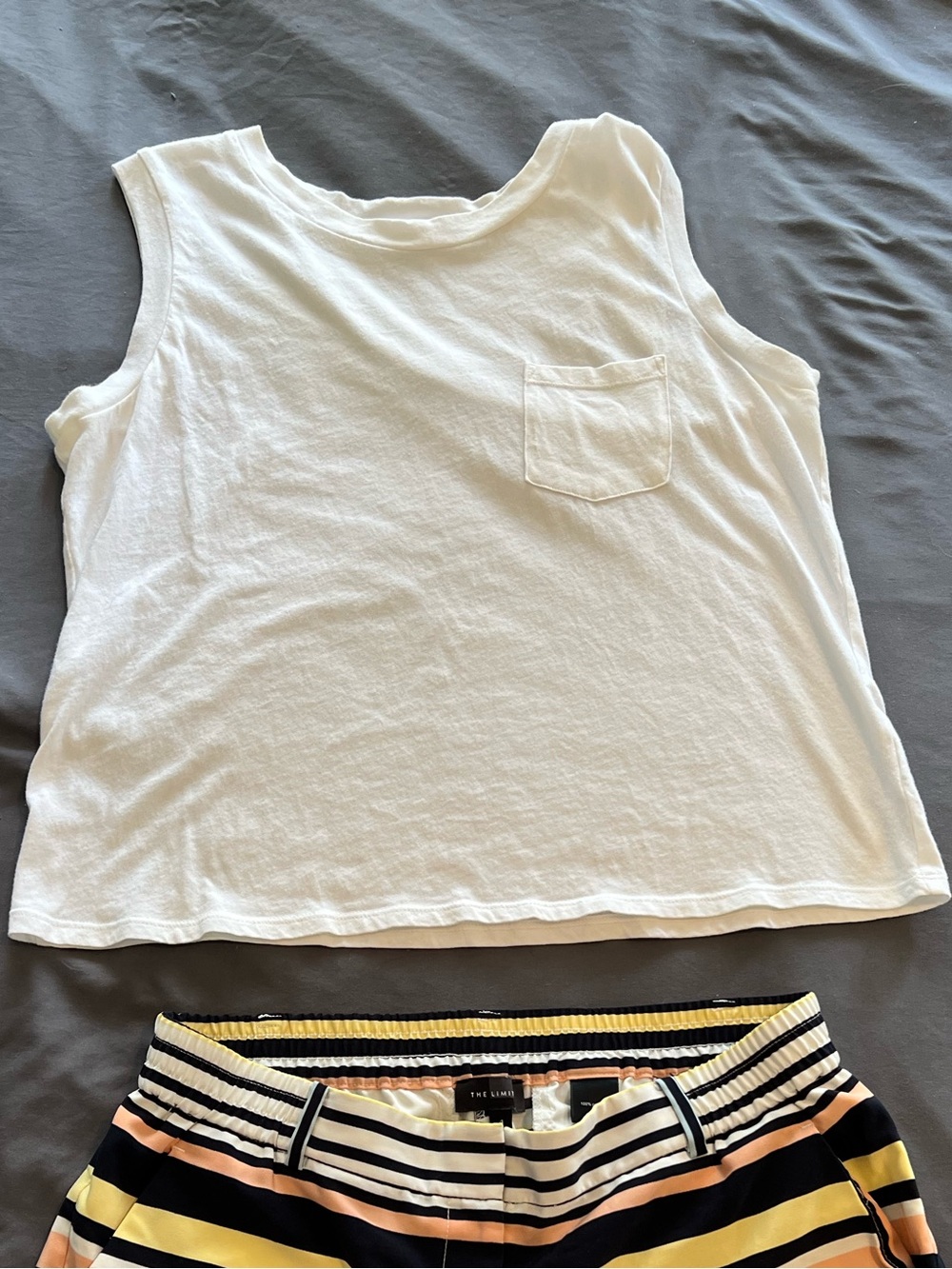 White sleeveless cotton top